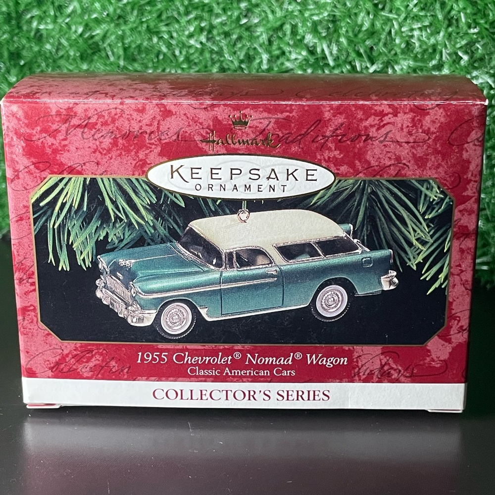 Hallmark Keepsake 1955 Chevrolet Nomad Wagon Ornament in Teal and White